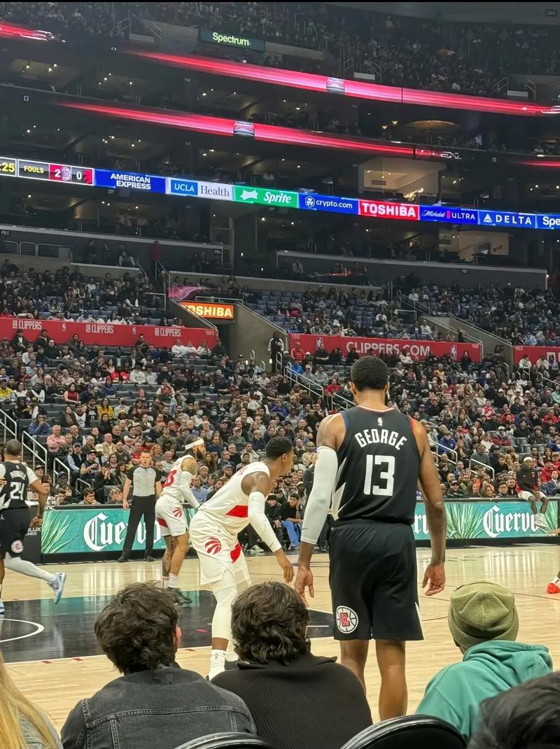 统治五大囧的男人！三届NBA冠军内线麦基，来CBA联手周琦？