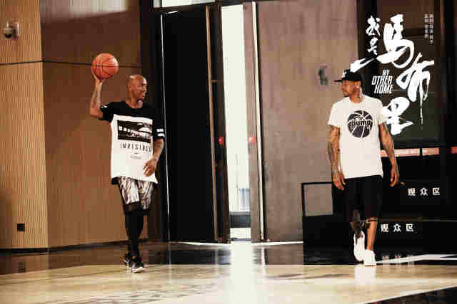 CBA-浙江客场击败广州 李悦洲持球突破