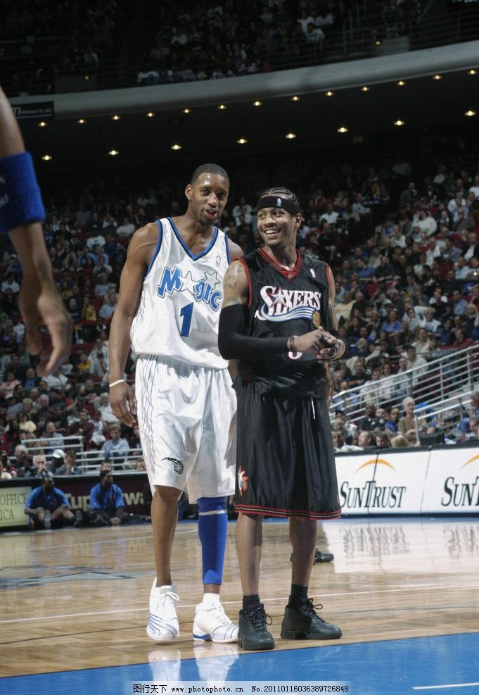 惊呆众人！文班亚马这球怎么就扣了？