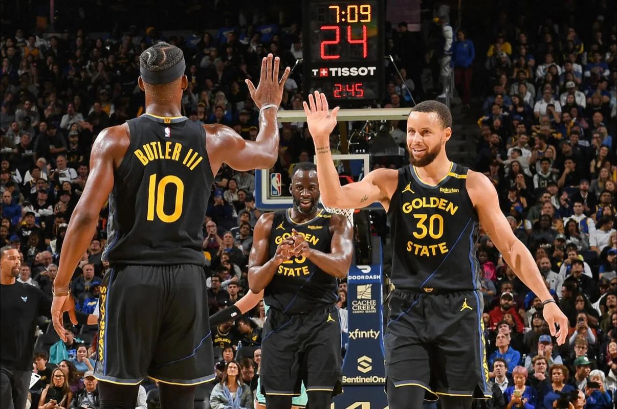 国足热身赛2-2战平日本队