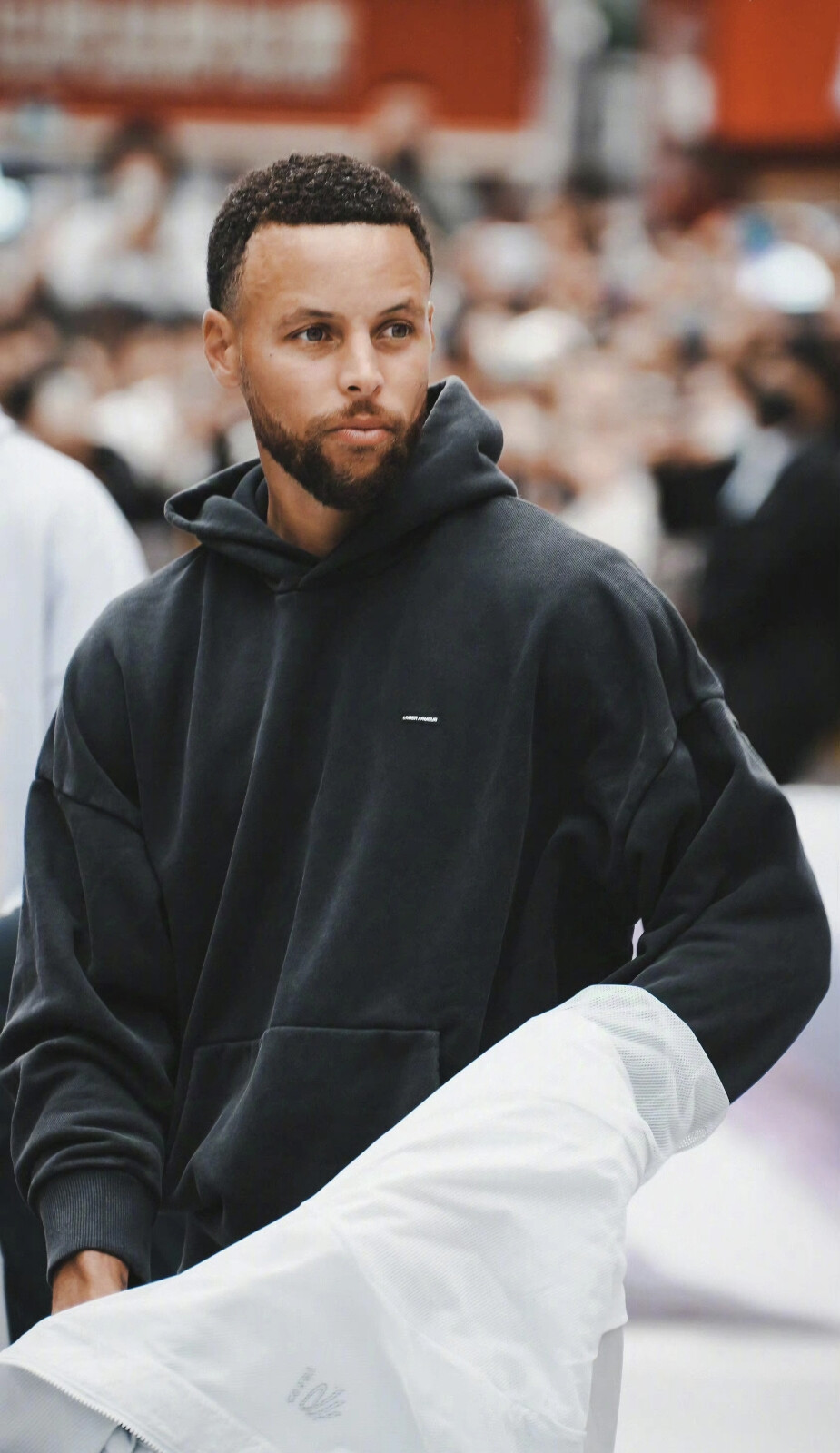 旭旭宝宝携手雪无冲刺翻页神宠，新出七位数级稀有腰带