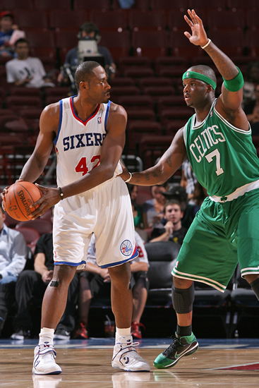 足球中超新赛季开幕在即，各队主场相继升级