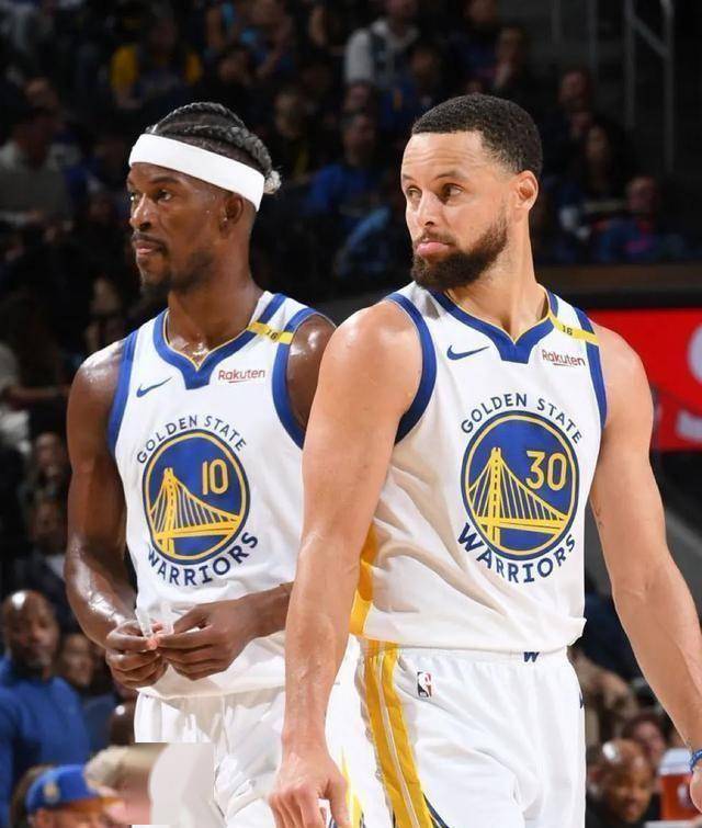 王大雷：国足不是日韩那样的强队 我们只能尽力&输还是赢得看运气